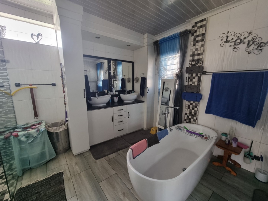 4 Bedroom Property for Sale in Sasolburg Ext 11 Free State